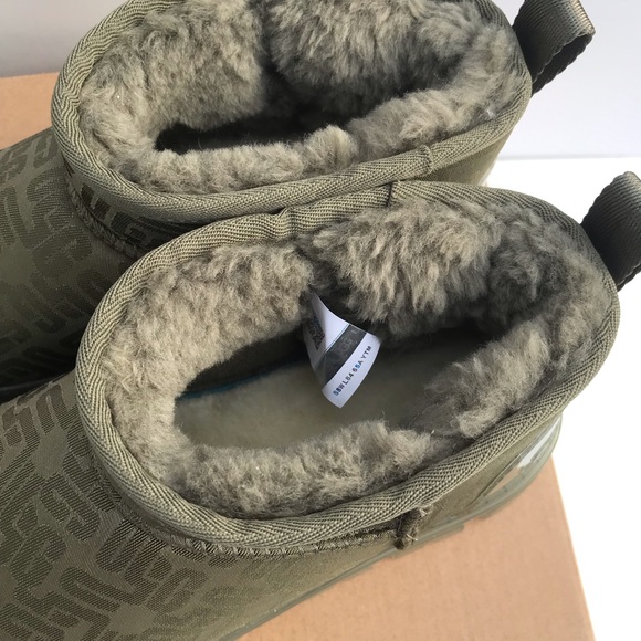 UGG Classic Ultra Mini Monogram - Picture 5 of 9